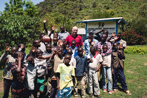 Begegnung mit Kindern beim Shelter in Kenia